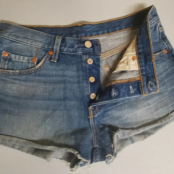 Levis 501 Blue 5 Pocket Design Mid Rise Shorts - Picture 2 of 9